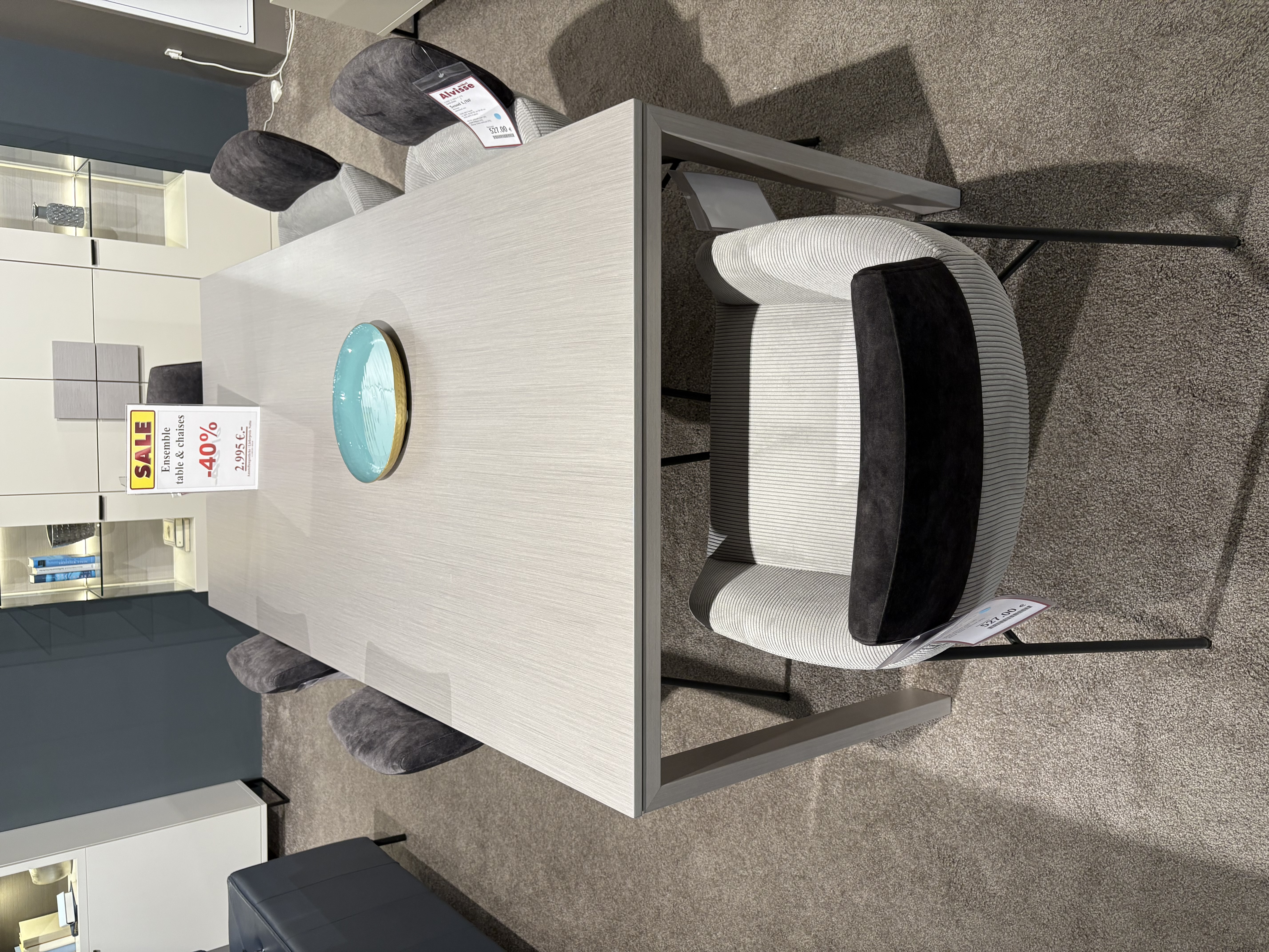 Ensemble table et chaises  : 5409-299 X6 / 4834-48 X1